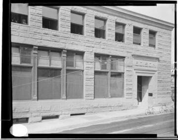 A street view of the Fourth Street General Office Building of the Edison Electric Company