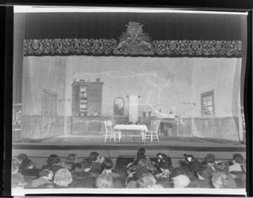 D2.4 - Displays, Fairs - Copy of Stage setting