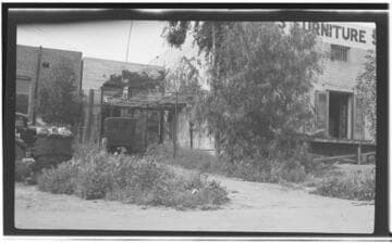 Clean up Campaign - back alley in Santa Paula