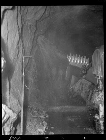 Big Creek - Mammoth Pool - Outlet heading making water at seam