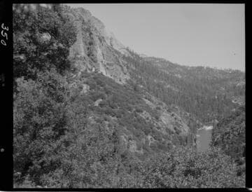 Big Creek - Mammoth Pool - French trail downstream from Shakeflat