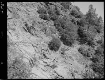 Big Creek - Mammoth Pool - French trail downstream from Shakeflat