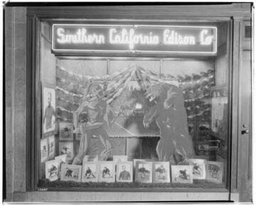 3rd Street window display on pending USC vs. UCLA football game