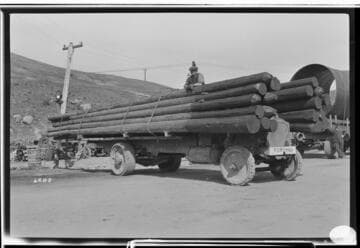 T3.1 Transportation - Autos, Trucks, & Railcars - Trucks loaded