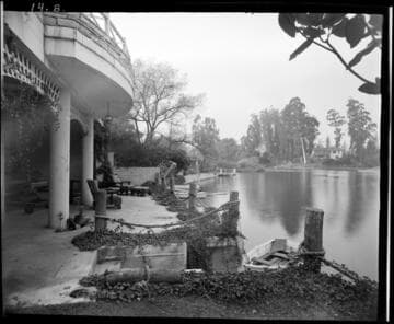 Barber, Mr. and Mrs. Ted, residence