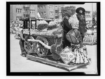 Engine model of 1862 train float in Ocean Park Baby Parade