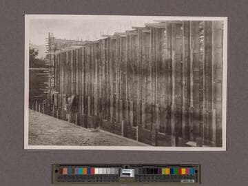Huntington Library Construction: view showing the Center Wing forms