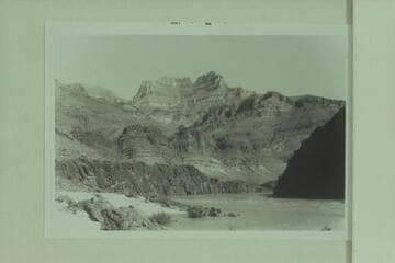 Upstream from Mile 108.4 to Rotauta Canyon and Stantons Switching Yard. Approximate gauge: 70-75,000 cfs