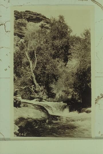 Tapeats Creek about 1 mile from the mouth