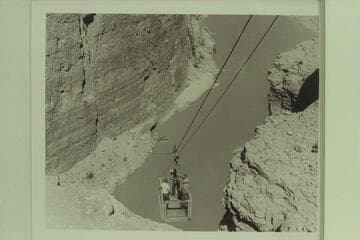 The skip on the lower cable at the Marble Canyon damsite