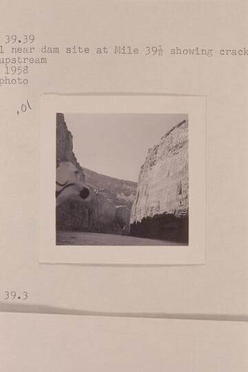 Left wall near dam site at Mile 39 1/2 showing crack.  Looking upstream