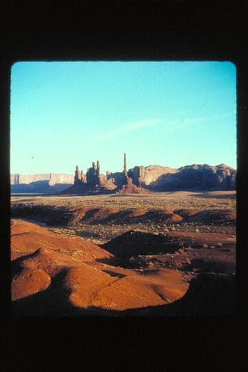 Totem pole and Yebichi dancers