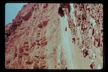 Mile 210.5, upstream Cataract Canyon (taken at 3840' contour crossing river