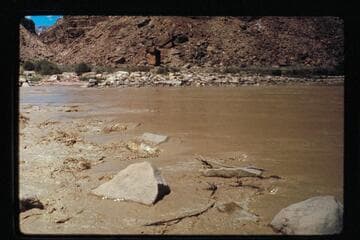 Across head of Badger Rapid, prel. gauge 7280 cfs