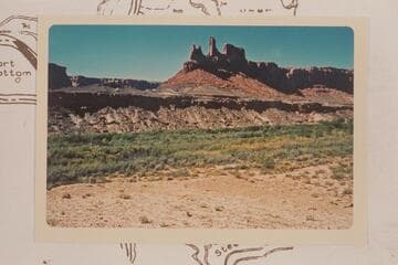 Across Green River to Horsethief Canyon at left.  The buttes are at the upriver side of the Canyon
