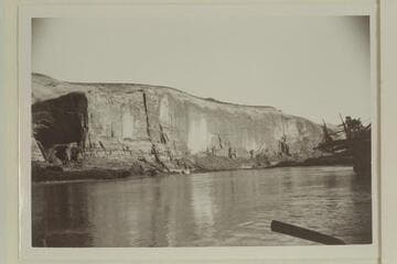 The Bennett Wheel and Tapestry Wall