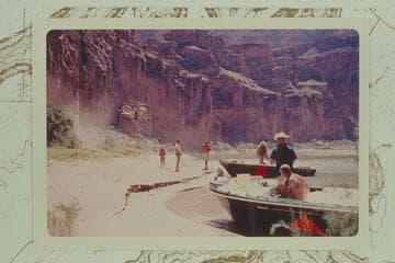 Chopper leaving camp at Mile 43 LB above President Harding Rapid