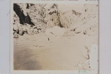 "The big rock that Jaeger missed--Tuna Creek Rapids." Bright Angel gauge: 2,650 cfs