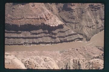 Canyon left bank at Mile 185.25