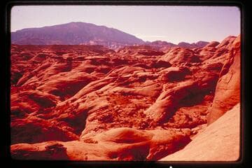 Navajo Mountain from west of Nasja Creek