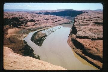 Lake Powell floods Iron Rock Island; from Mile 109.75