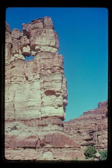 Guillotine Arch, Mile 15.8
