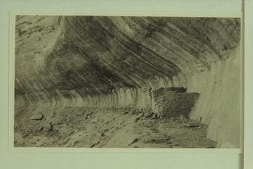 Cliff Dwelling near mouth of Butler Wash