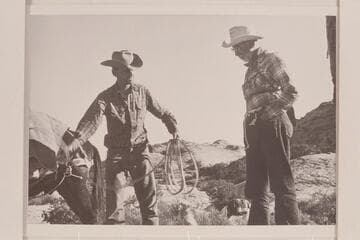 Tom Daly explains to Archeyes.  Navajo Canyon