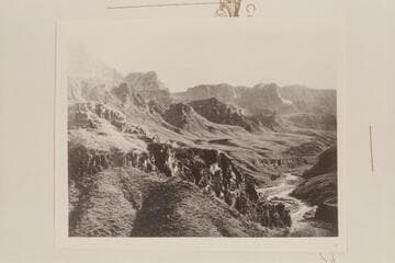 Up Spencer Canyon above junction with Meriwitica