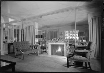 Douglas, Tom, residence