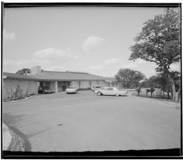 Pace Setter House of 1961 [Halff, Hugh, residence]