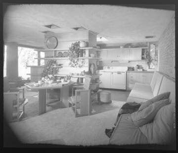 Laurent, Kenneth, residence