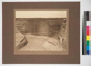 Canyon de Chelly, Arizona. General view of canyon wall containing Casa Blanca ruin