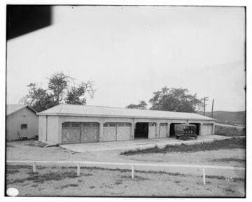 General Store, Garage