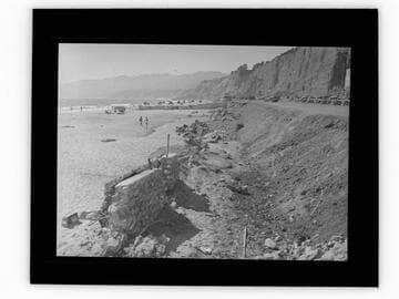 Beach north of Santa Monica Canyon