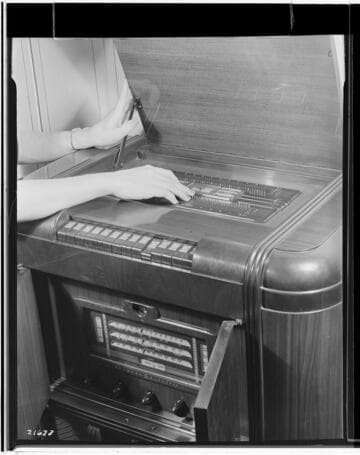 A3.1 - Appliances miscellaneous - General Electric Radio