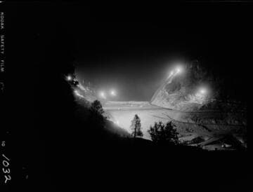 Big Creek - Mammoth Pool - Night operation at the damsite