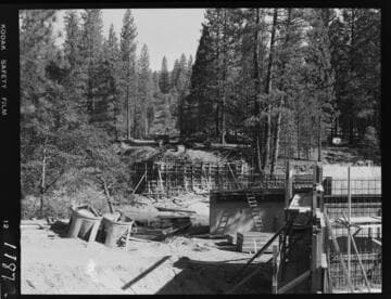 Big Creek - Mammoth Pool - General view Chiquito Bridge foundation forms