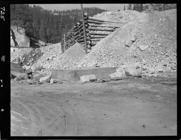 Big Creek - Mammoth Pool - General view of Shakeflat crusher site
