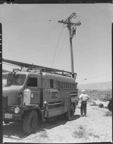 Palm Springs distribution line construction