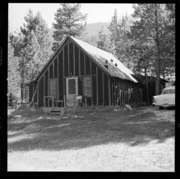 Lee Vining Headquarters Camp