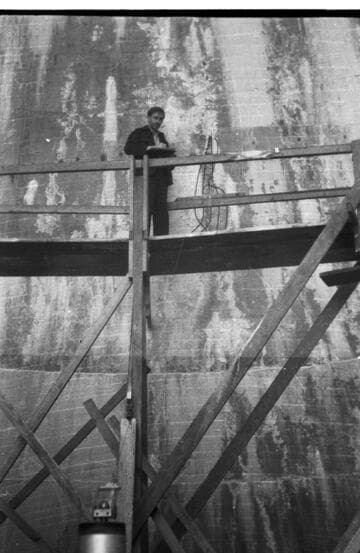 Big Creek, Florence Lake Dam - Arch 21 deflection measurements