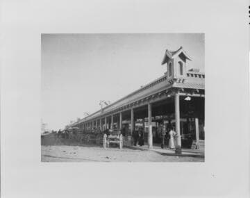 Looking east on Main Street, El Centro in 1910, showing the Holt Block, headquarters of W