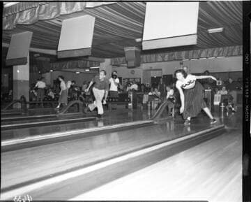 People bowling