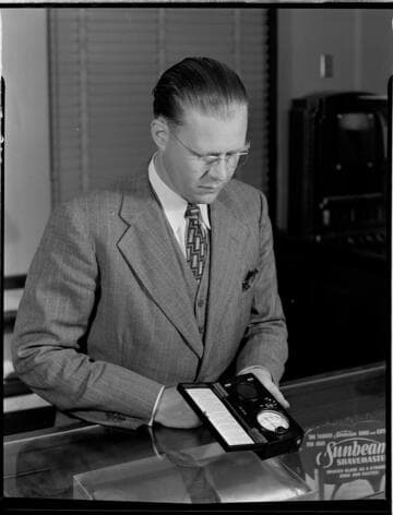 Roy Dohlin & Lightmeter for mailing piece