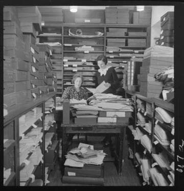 Cataloging manuscripts in Huntington library, February 1938