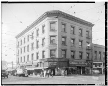 Dodsworth Building, 1 South Fair Oaks, Pasadena. 1926