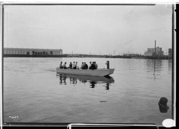 Colorado River - Power boat built for Colorado River use