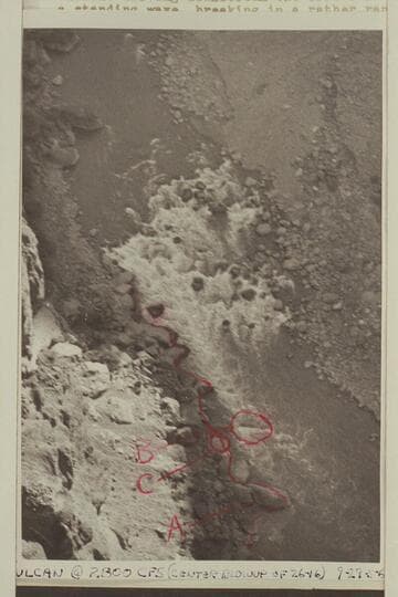 Vulcan Rapid at 2800 cfs. Center blow-up of Reilly air shot 26-16