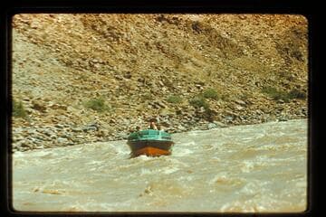 Garth pilots "Cactus," Jeff at left, Jimmy at right